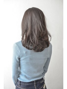 シカタ シーカ 鎌倉(CICATA/ShIKA.) ダークグレージュワンカールセミディ【CICATA鎌倉】