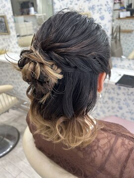 サクララ(Sakura la) お団子ハーフアップ参列ヘア/お呼ばれヘア/結婚式