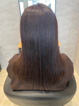 アース 二俣川店(HAIR&MAKE EARTH) 内側のうねりも解消！艶のあるストレートへ【二俣川】