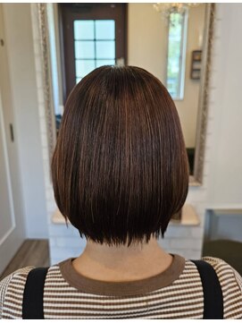 ラカシェット(La cachette) ショートボブ