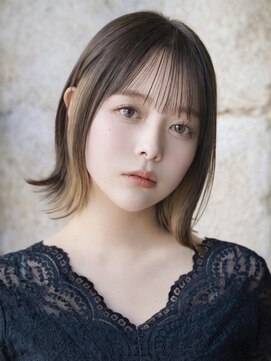 カライングドゥ(ing deux) 大人可愛い20代30代40代黒髪前下がりひし形小顔ボブ