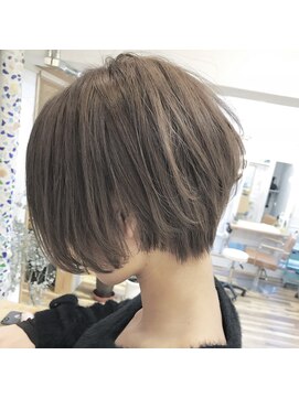 レンク(LENC) Coast.ミルクティーベージュ×ショートボブ×ハイライト