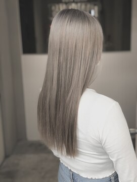 エイト 恵比寿店(EIGHT ebisu) tomi-108 グレージュカラー！