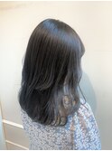 暗髪でも透明感しっかりネビージュカラー！《小林》