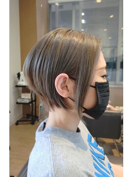 ゼル 熊谷(ZELE) 白髪ぼかしカラー