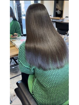 ヘリム(HELIM) 【石川尚之】小顔カット艶感オリーブグレージュ