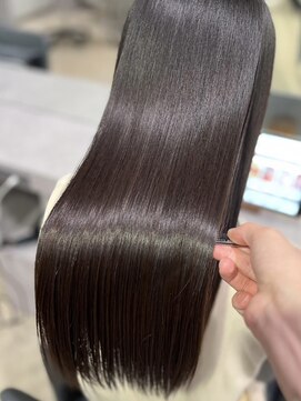 キュア 表参道(CURE) 黒髪/グレージュカラー/ココアベージュ/ヘルシーロング/表参道