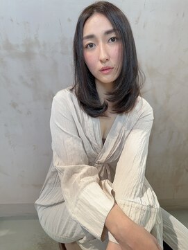 ヴィンスジオ 岐阜駅南(vince gio) レイヤー/ストレート/顔まわりカット