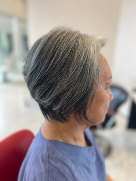 アース 浜松志都呂店(HAIR&MAKE EARTH) ミセススタイル☆グレイヘアショート