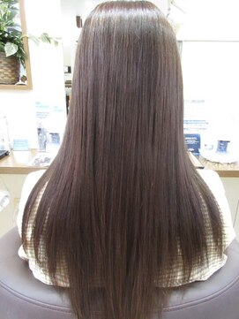 コア フィール ア デイ(COIFFURE A DAY) アッシュベージュ 透明感カラー 髪質改善トリートメント