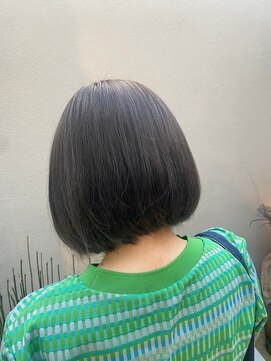 ニュイ 高槻 阪急茨木店(nui) 黒髪ボブルフネビージュ小顔ワンレンスペインカール