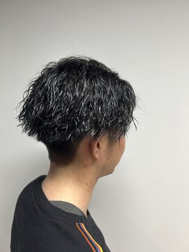 イッヒ 茅ヶ崎(IHHI) 縦落ちツイストスパイラルパーマ