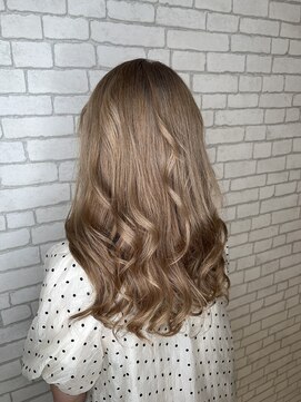 アース 新瑞橋店(HAIR&MAKE EARTH) ハイトーンカラー