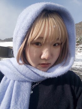 ラシック(LACQ)の写真/個性を活かしたボブ×顔周りのデザインが人気◇ベージュ系くすみカラーで透明感もUP！