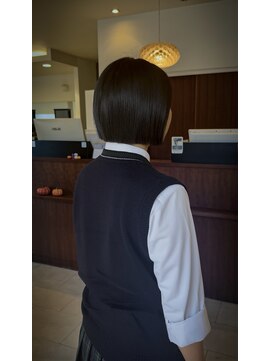 ヘアーメイク グレース 本店(HAIR MAKE GRACE) ショートボブ/学生カット