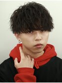 フェザーパーマブルーブラック刈り上げセンターパート