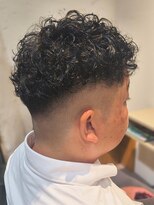 エムエイチバーバー 肥後橋(MH THE BARBER)&nbsp;フェードカールパーマ【肥後橋駅・西梅田・本町】