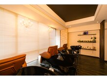 【est】自慢のフルフラットシャンプーブース♪【池袋】【池袋西口】