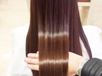 フーチー クーチー ヘッド ショップ 曽根本店(FUCHI KUCHI head shop)の写真/【最高のうるツヤ髪に♪】組み合わせ自由な"Aujua"で、地肌から美しく。自分の髪がもっと好きになる。