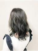 無造作カール 抜け感アッシュ
