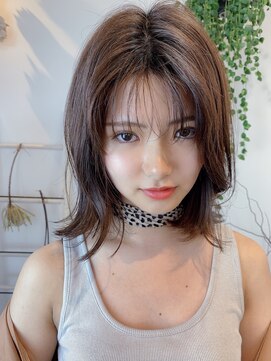 エシレ(esille.) くすみベージュの最高透明感