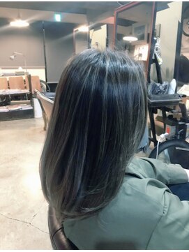 イスタ(isuta) ハイライト グレージュ