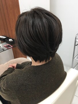 ハロースタイリスト 荒井東店(hello stylist) 丸みショート