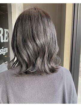 フィオーレ ヘアデザイン(FIORE hair design) グレーアッシュ