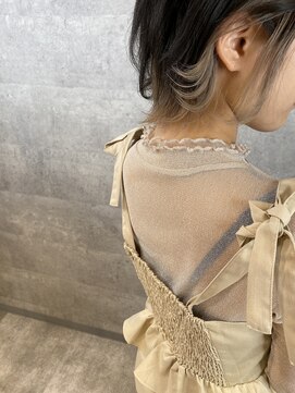 ブルーアンドカンパニー(BLUE&Co.) イヤリングカラー×ベージュ