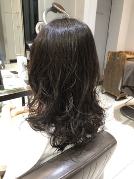 ネオリーブギンザ 銀座店(Neolive GINZA) 低温デジタルパーマで作る　レイヤーミディヘア