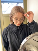 トナリ(tonari)&nbsp;顔まわりカット×ホワイトベージュ