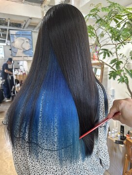 ロア インターナショナル 新宿店(LoA International) インナーカラー/ブルーカラー