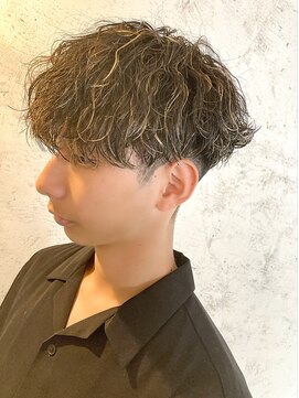 アドール(ADOR) 波巻きパーマ×ハイライト【ADOR 松本爽汰】
