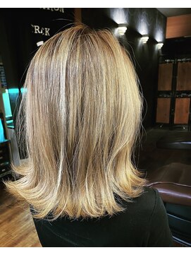 トルテ(Torte) 外国人風カラー