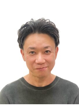 黄ぐまくん美容室 メンズ　ショート