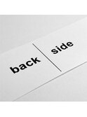 襟足がやや長めの、丸みのあるボブスタイル