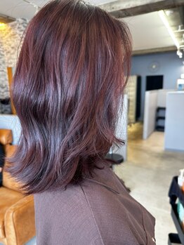 イスコ(ISCO)の写真/4種類のアロマオイルから香りをチョイス♪半個室フルフラットシャンプー台で極上のアロマスパで癒しを…。