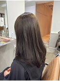 20代30代オリーブグレージュで艶と透明感で柔らかいヘア