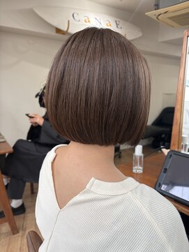 カナエ(CaNaE) ナチュラルベージュ×ミニボブ