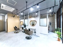 リジー 京橋(LYZY)