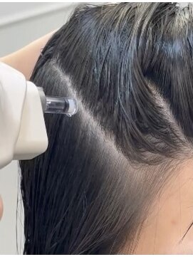 高圧ジェットで頭皮深層にアプローチ◎ヒト幹細胞