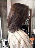ピンクベージュレイヤーボブニュアンスカラー外ハネボブショート