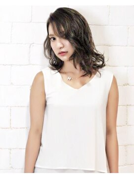 スタンス(stance) 外国人風アシメミディ！[恵比寿/恵比寿駅/髪質改善]