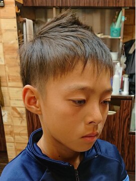 カットハウスリバー(CUT HOUSE River) キッズカット(アンダーツーブロック)