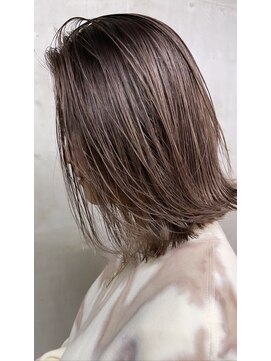 ソルトウォーター(SALT WATER) 切りっぱなしボブ×グレージュ