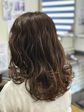 ティカルアトリエプラス(TIKAL ATELIER+) ゆるふわパーマ