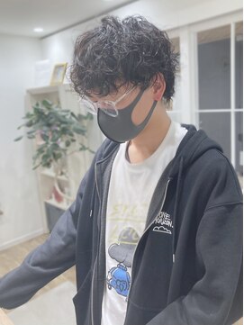 モリオフロムロンドン 松戸店(Morio from London) 【松戸 岩口】襟足あり強めツイストスパイラルショート