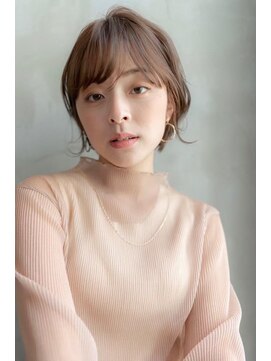 ドットハリス(.Hallis) 大人かわいい/小顔ヘア/透明感ベージュ/20代30代40代