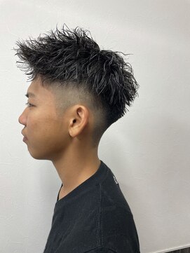 ティーズ バーバー T's BARBER ショートツイストパーマ