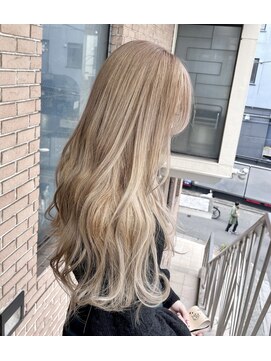 サロンドミルク 原宿(salon de MiLK) ホワイトブロンド